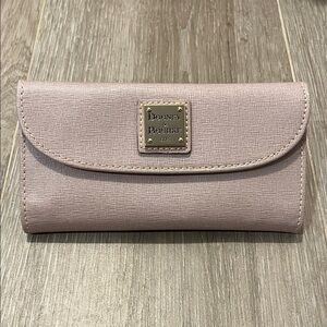 Dooney & Bourke Wallet